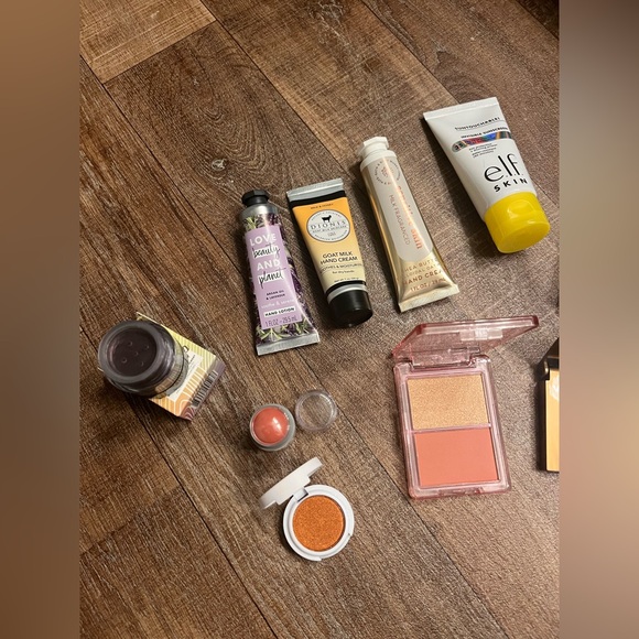 Beauty bundle‼️ - Picture 3 of 4